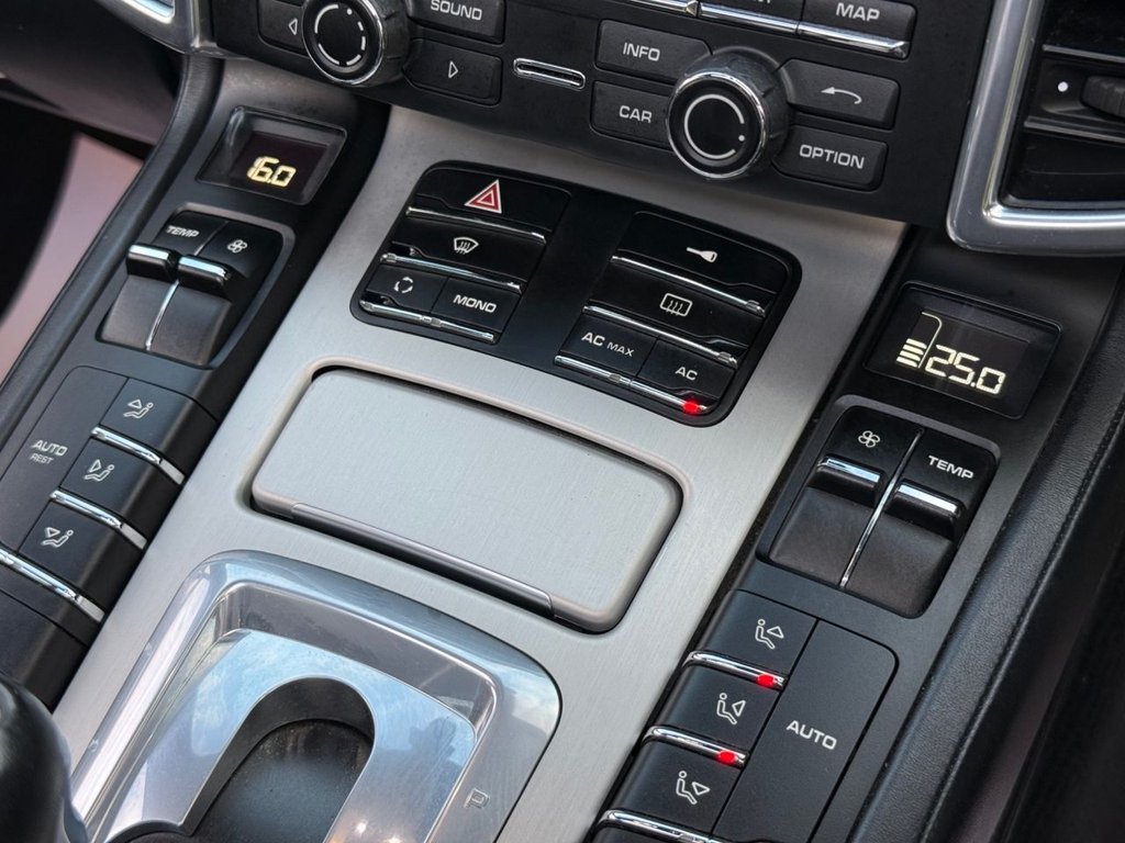 Used Porsche Cayenne 2011 for sale - 77009707: Photo 35