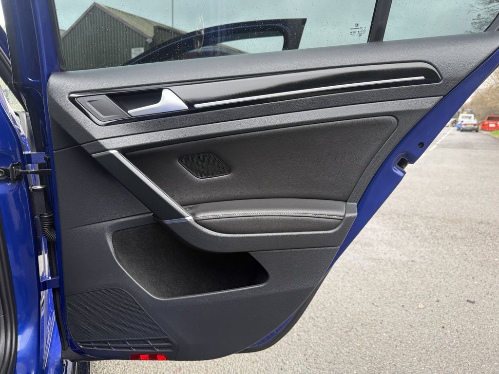 Used Volkswagen Golf 2017 for sale - 77806397: Photo 24