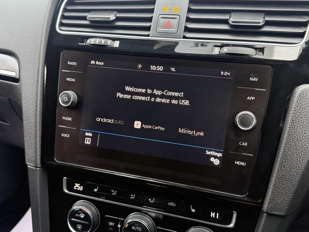 Used Volkswagen Golf 2017 for sale - 77806397: Photo 25