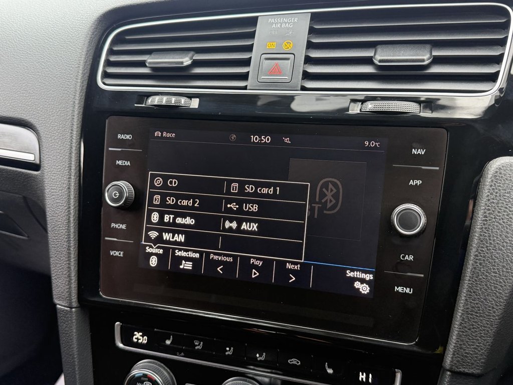 Used Volkswagen Golf 2017 for sale - 77806397: Photo 27