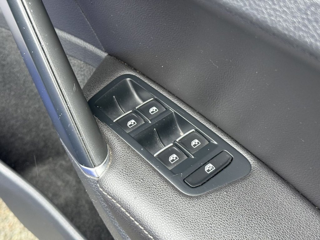 Used Volkswagen Golf 2017 for sale - 77806397: Photo 28