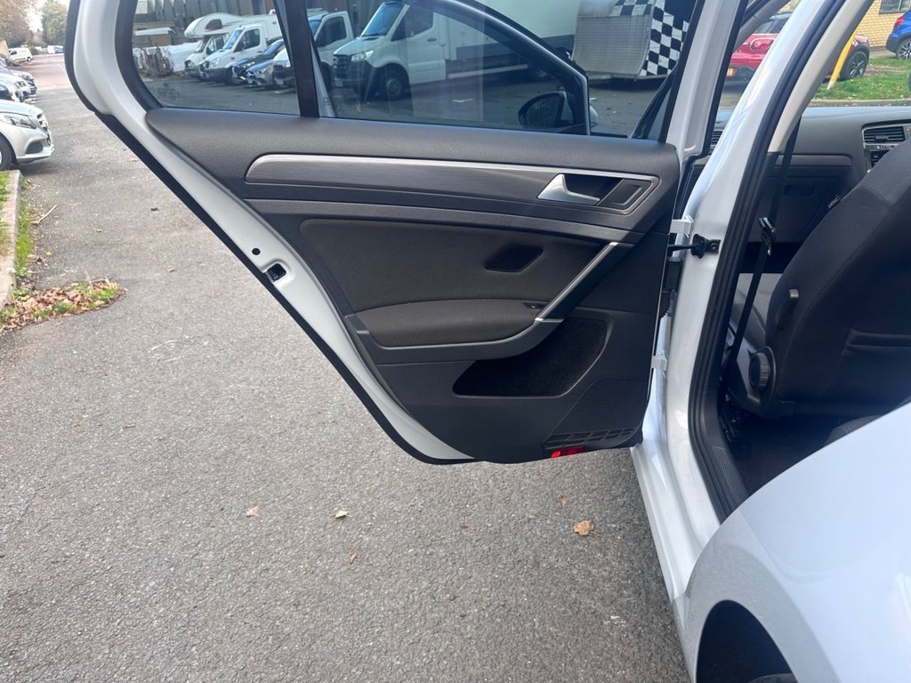 Used Volkswagen Golf 2018 for sale - 77009710: Photo 17