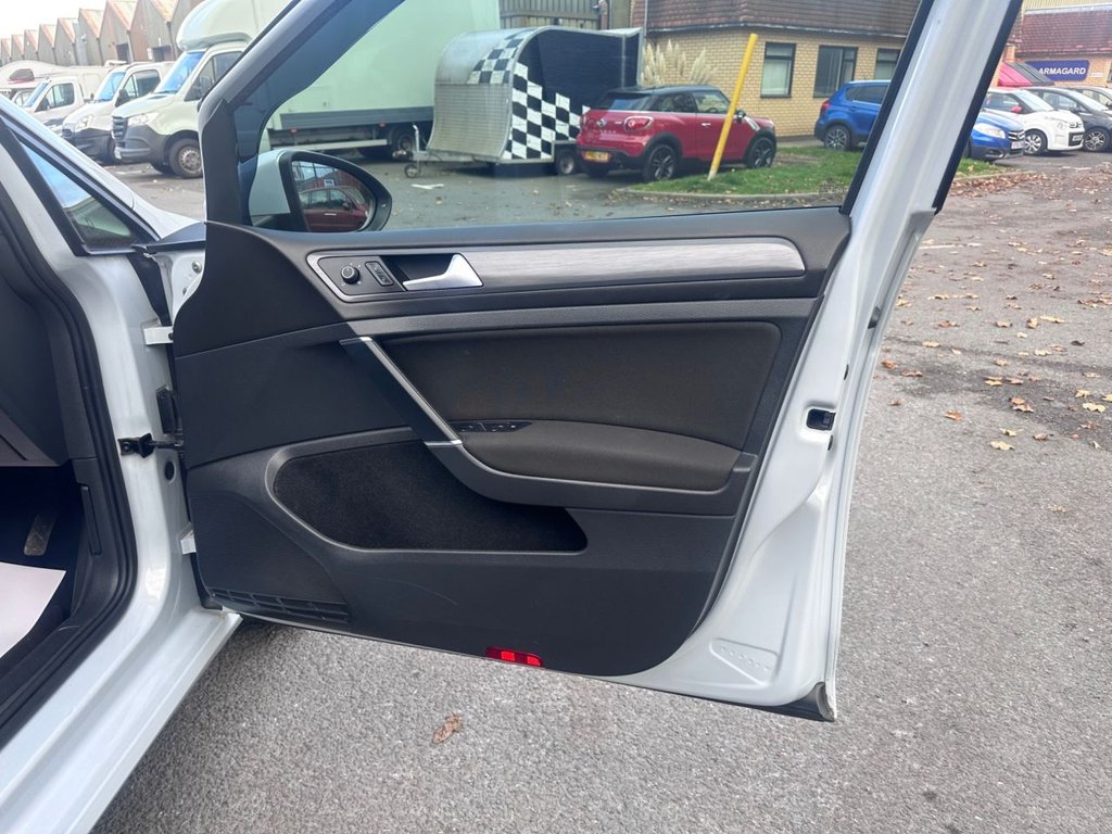 Used Volkswagen Golf 2018 for sale - 77009710: Photo 20