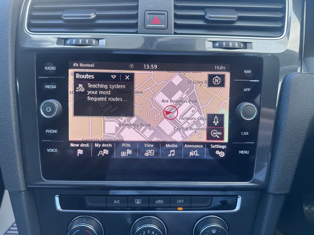 Used Volkswagen Golf 2018 for sale - 77009710: Photo 28