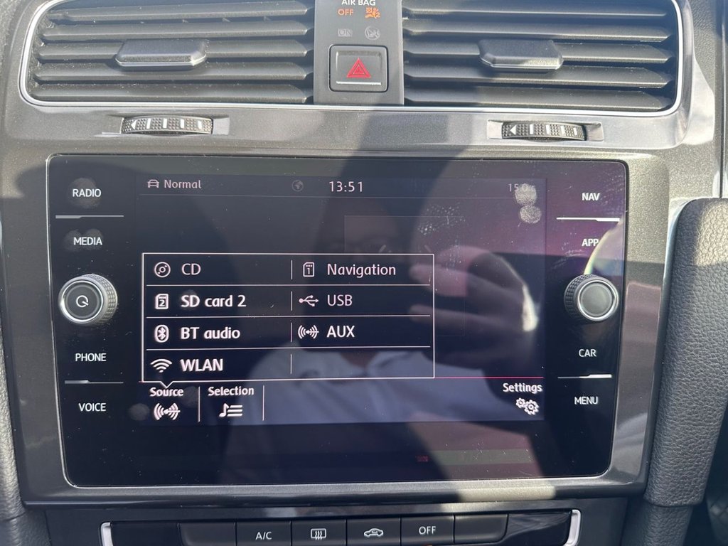 Used Volkswagen Golf 2018 for sale - 77009710: Photo 30