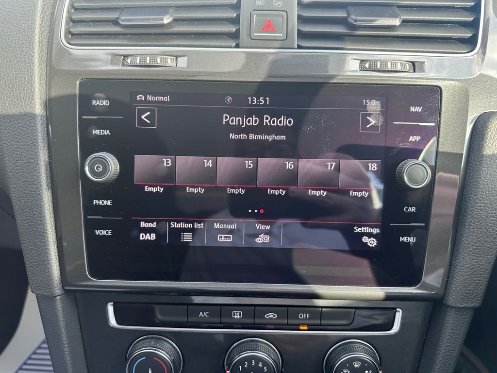 Used Volkswagen Golf 2018 for sale - 77009710: Photo 31