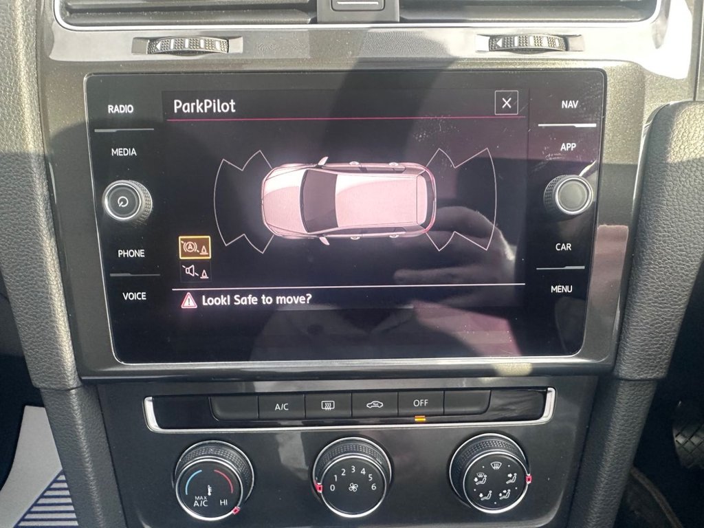 Used Volkswagen Golf 2018 for sale - 77009710: Photo 33