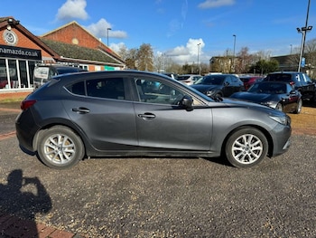 Used Mazda Mazda3 2016 for sale - 76234425: Photo
