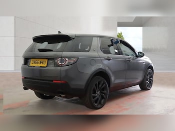 Used Land Rover Discovery Sport 2016 for sale - 79276289: Photo