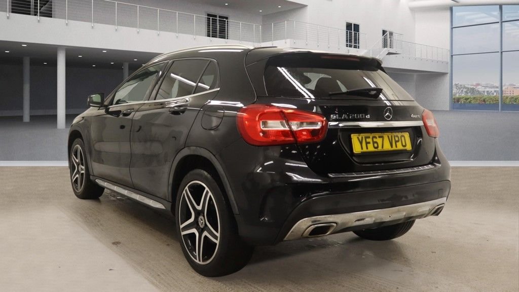 Used Mercedes-Benz GLA 2018 for sale - 77302147: Photo 3