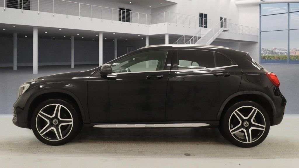 Used Mercedes-Benz GLA 2018 for sale - 77302147: Photo 6