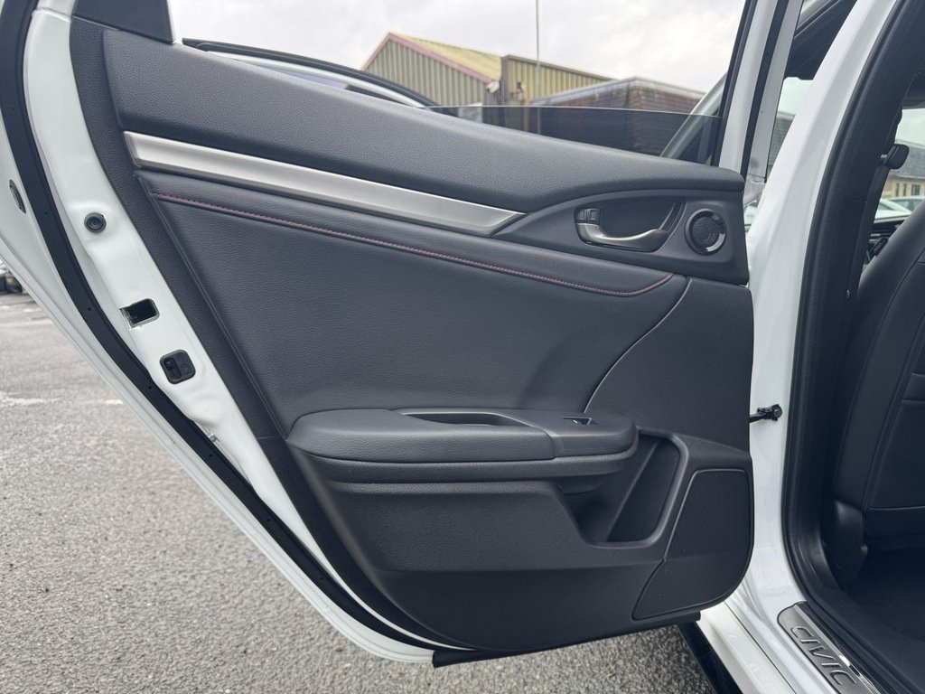 Used Honda Civic 2019 for sale - 77806297: Photo 15