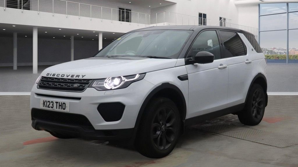 Used Land Rover Discovery Sport 2019 for sale - 77153637: Photo 2