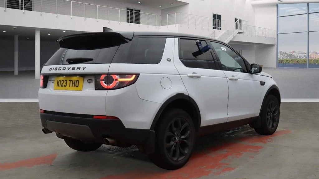 Used Land Rover Discovery Sport 2019 for sale - 77153637: Photo 4
