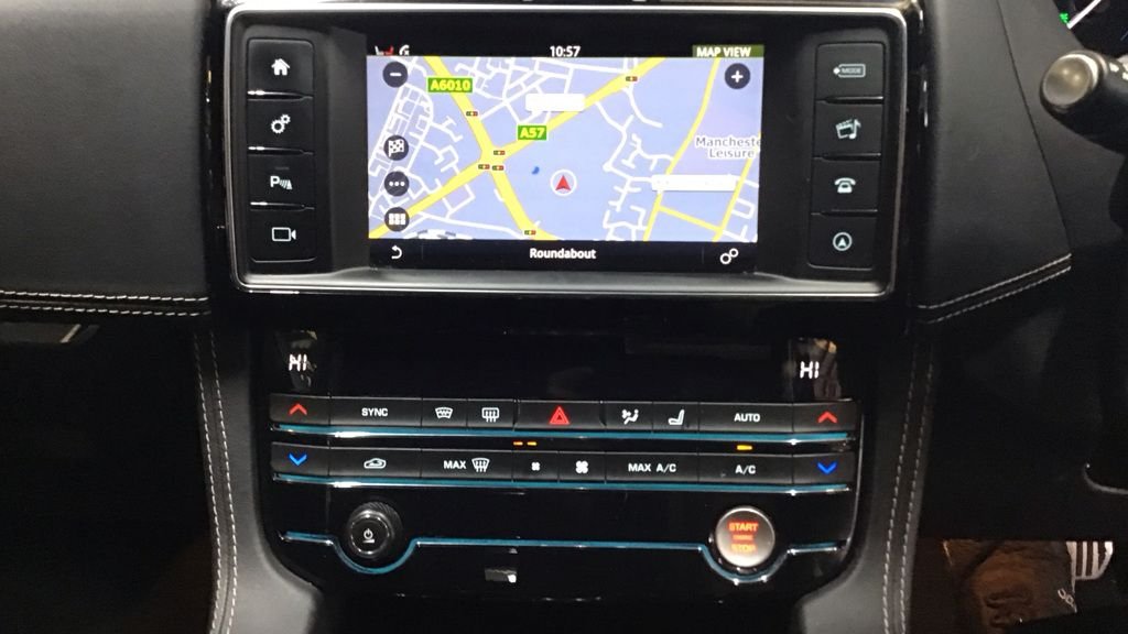 Used Jaguar F-Pace 2018 for sale - 76429773: Photo 11