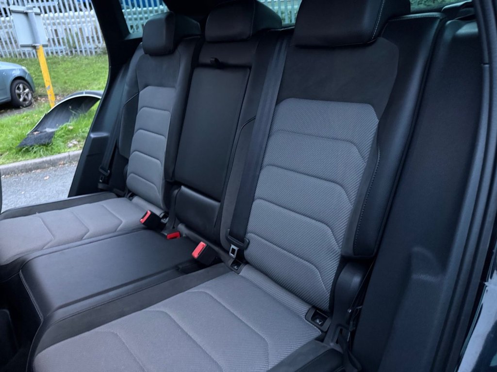 Used Volkswagen Tiguan 2018 for sale - 76234345: Photo 16