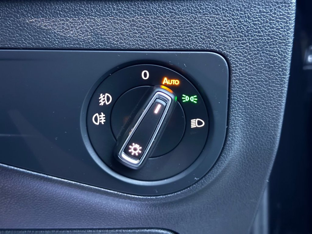 Used Volkswagen Tiguan 2018 for sale - 76234345: Photo 29