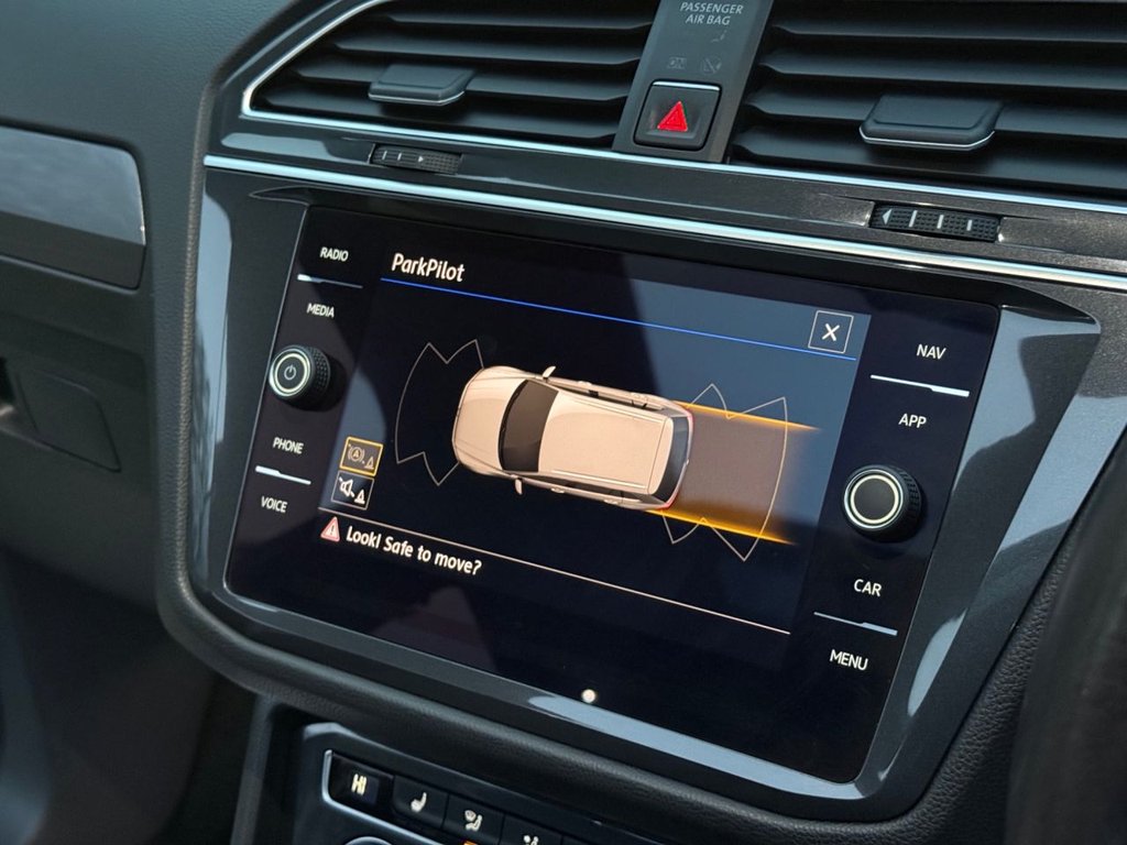 Used Volkswagen Tiguan 2018 for sale - 76234345: Photo 34