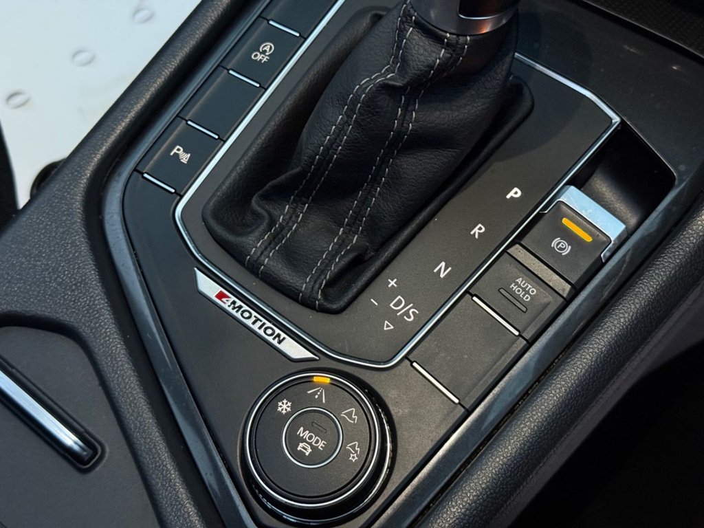 Used Volkswagen Tiguan 2018 for sale - 76234345: Photo 37