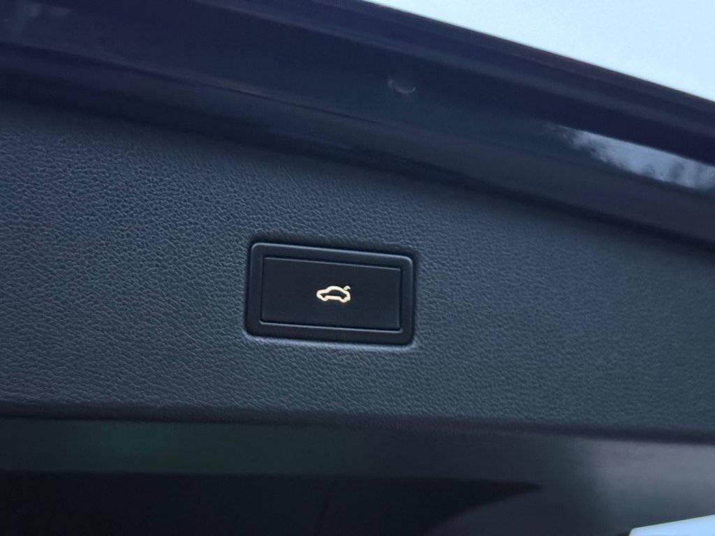 Used Volkswagen Tiguan 2018 for sale - 76234345: Photo 42