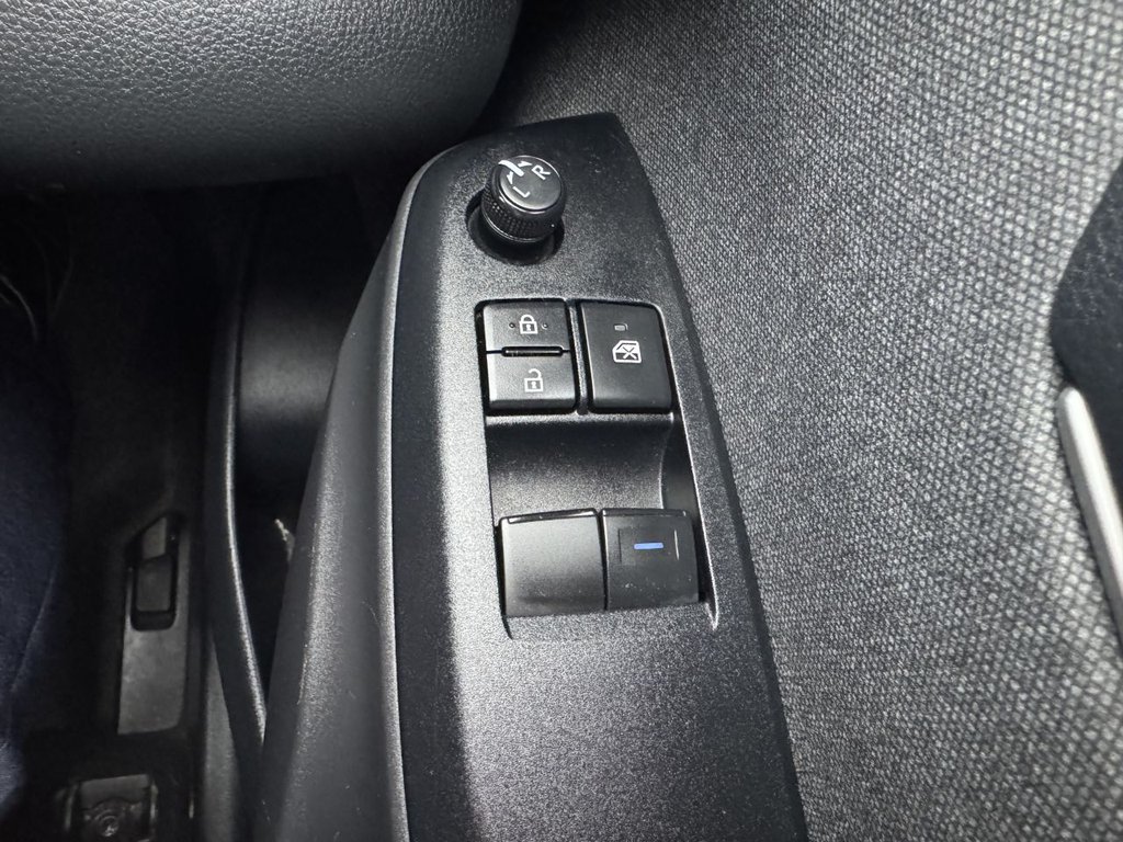 Used Toyota Yaris 2022 for sale - 77009783: Photo 22