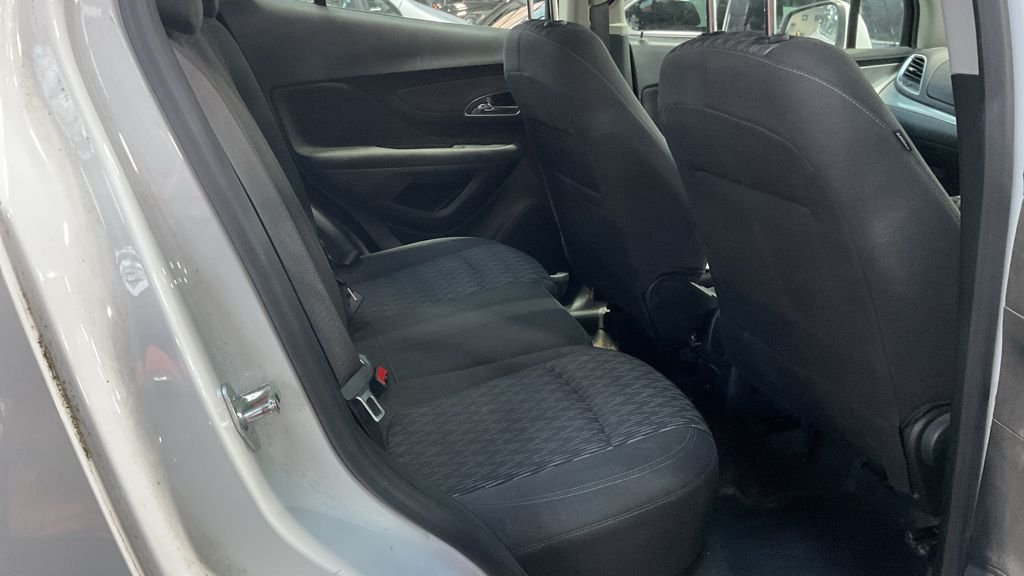 Used Vauxhall Mokka 2016 for sale - 76234311: Photo 8