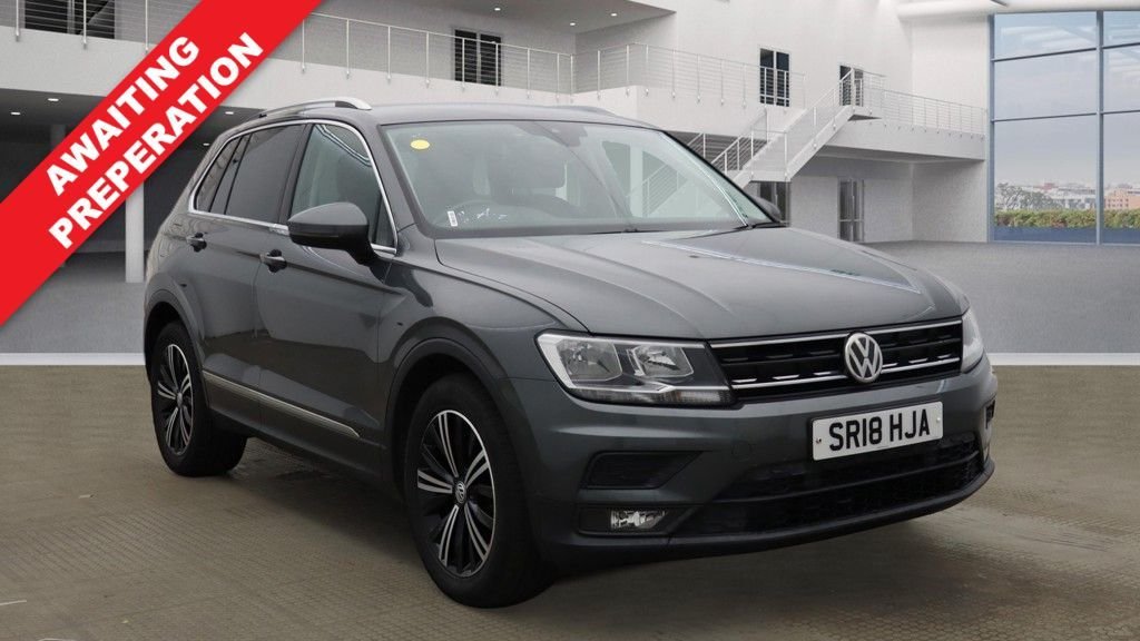 Used Volkswagen Tiguan 2018 for sale - 77153817: Photo 1