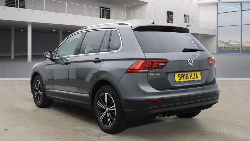 Used Volkswagen Tiguan 2018 for sale - 77153817: Photo 3