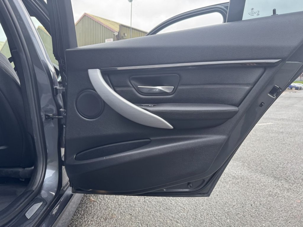 Used BMW 3 Series 2015 for sale - 77806383: Photo 41