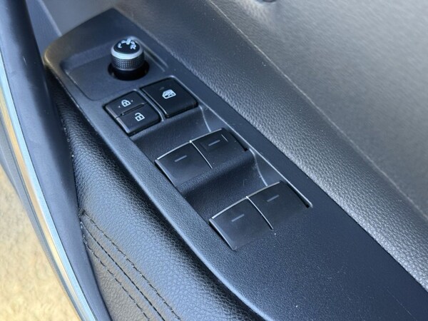 Used Toyota Corolla 2021 for sale - 76234404: Photo 21