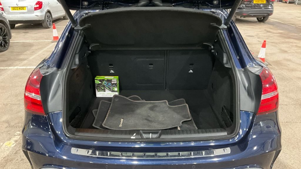 Used Mercedes-Benz GLA 2018 for sale - 77153895: Photo 13