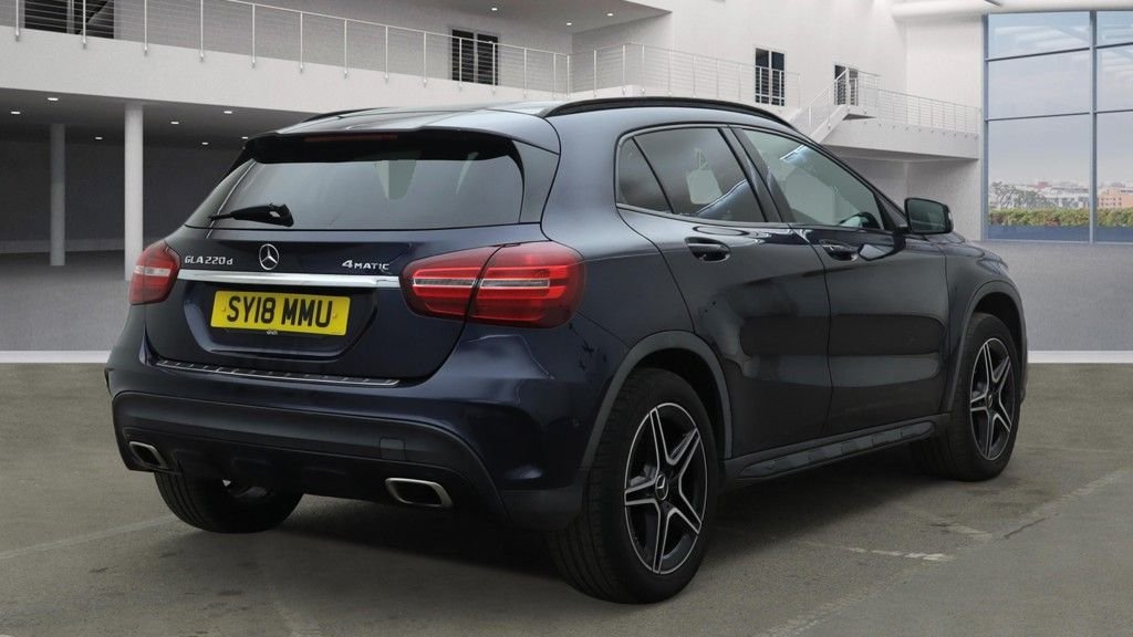 Used Mercedes-Benz GLA 2018 for sale - 77153895: Photo 4