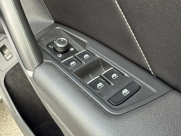 Used Volkswagen Tiguan 2020 for sale - 76234400: Photo 23