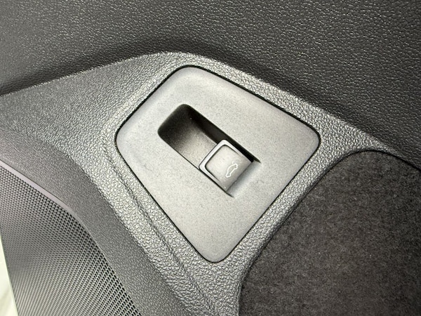 Used Volkswagen Tiguan 2020 for sale - 76234400: Photo 24