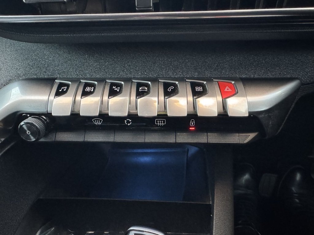 Used Peugeot 3008 2018 for sale - 77153232: Photo 31