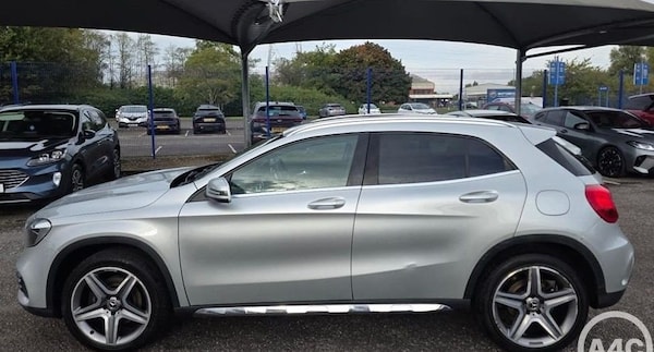 Used Mercedes-Benz GLA 2018 for sale - 76234379: Photo 3