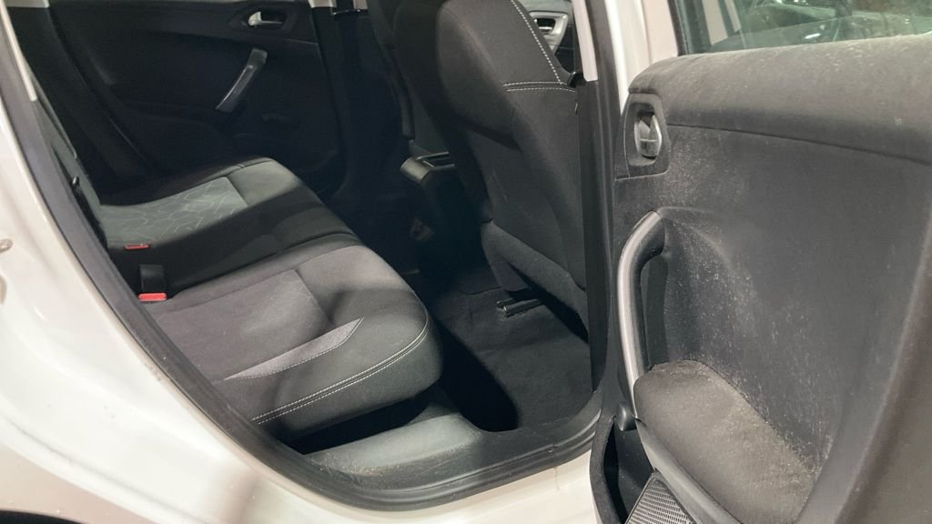 Used Peugeot 2008 2016 for sale - 77806199: Photo 14