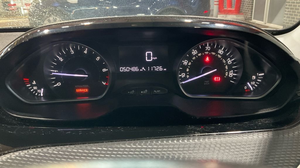 Used Peugeot 2008 2016 for sale - 77806199: Photo 16