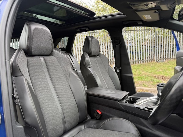 Used Peugeot 3008 2018 for sale - 76234443: Photo 11