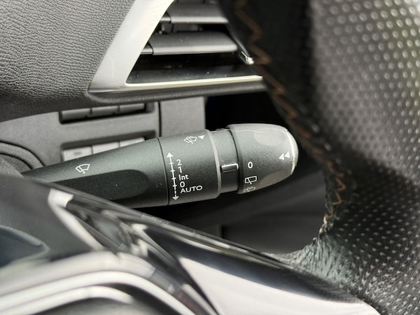 Used Peugeot 3008 2018 for sale - 76234443: Photo 30