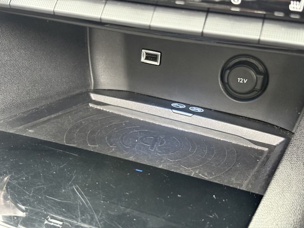 Used Peugeot 3008 2018 for sale - 76234443: Photo 40