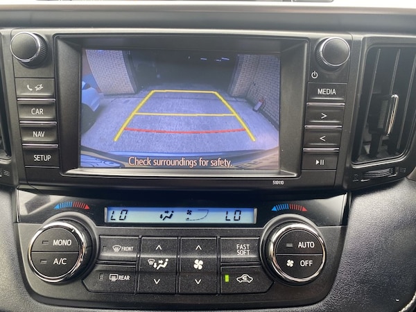 Used Toyota RAV4 2018 for sale - 76234358: Photo 13