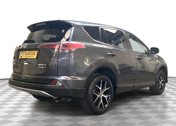 Used Toyota RAV4 2018 for sale - 76234358: Photo 8