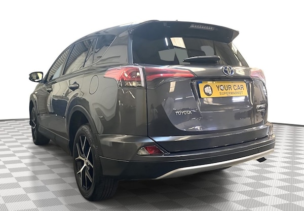 Used Toyota RAV4 2018 for sale - 76234358: Photo 9