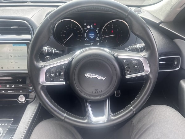 Used Jaguar F-Pace 2019 for sale - 76234391: Photo 12