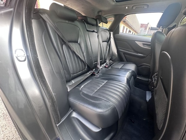 Used Jaguar F-Pace 2019 for sale - 76234391: Photo 14