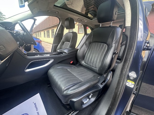 Used Jaguar F-Pace 2019 for sale - 76234391: Photo 16