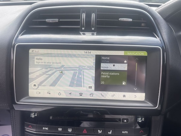 Used Jaguar F-Pace 2019 for sale - 76234391: Photo 29
