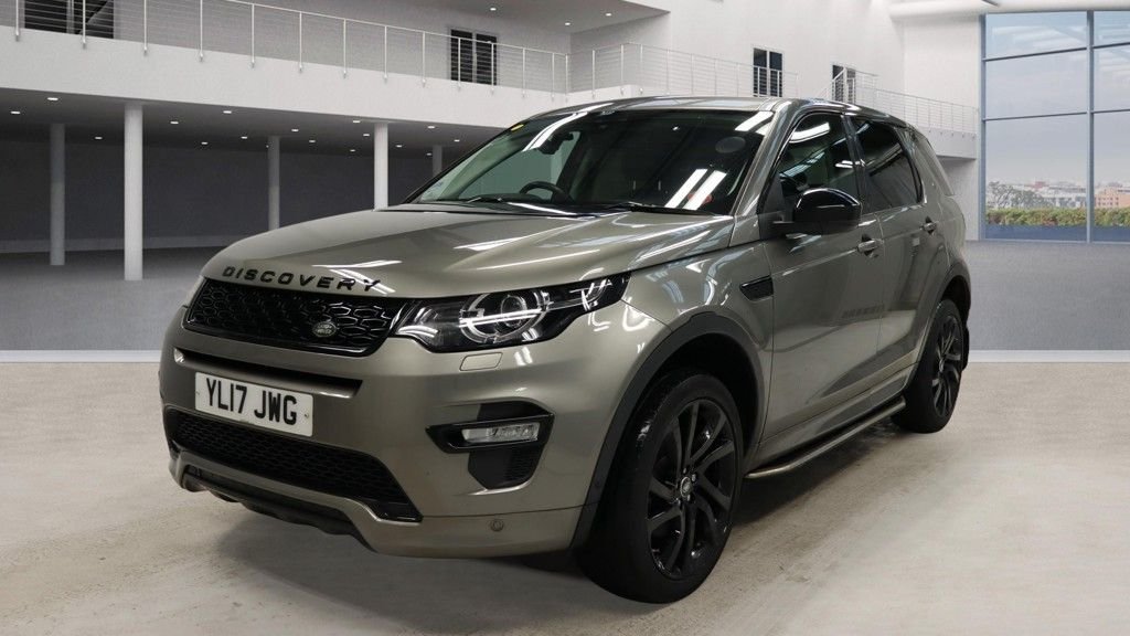 Used Land Rover Discovery Sport 2017 for sale - 77241684: Photo 2