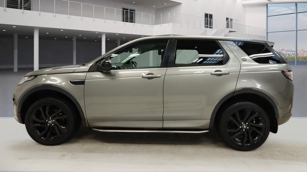 Used Land Rover Discovery Sport 2017 for sale - 77241684: Photo 6
